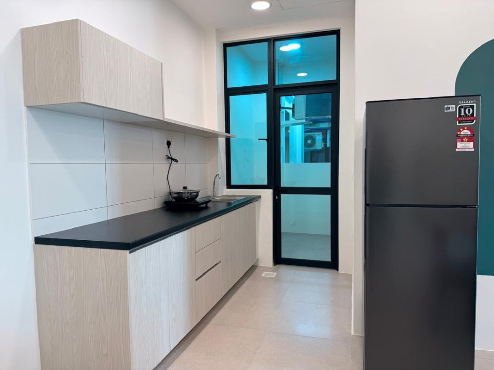 brand-new-unit-the-glen-apartment-for-rent-big-3