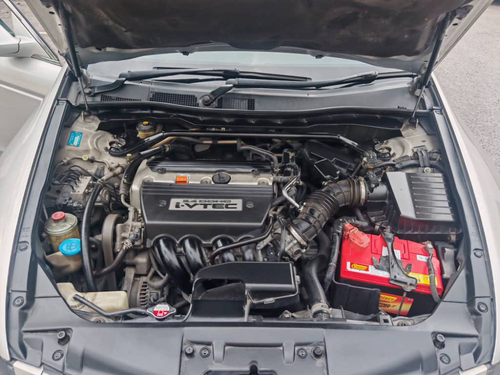 honda-accord-24-vtec-auto-2008-big-4