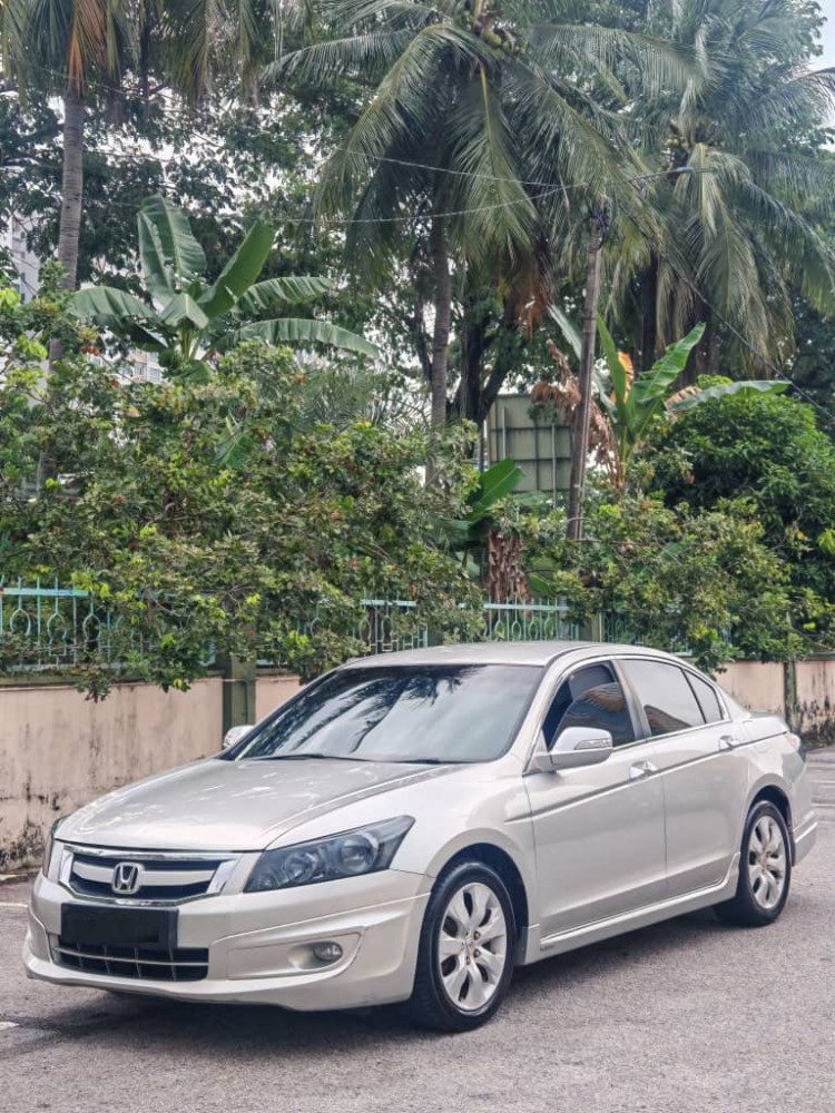 honda-accord-24-vtec-auto-2008-big-1