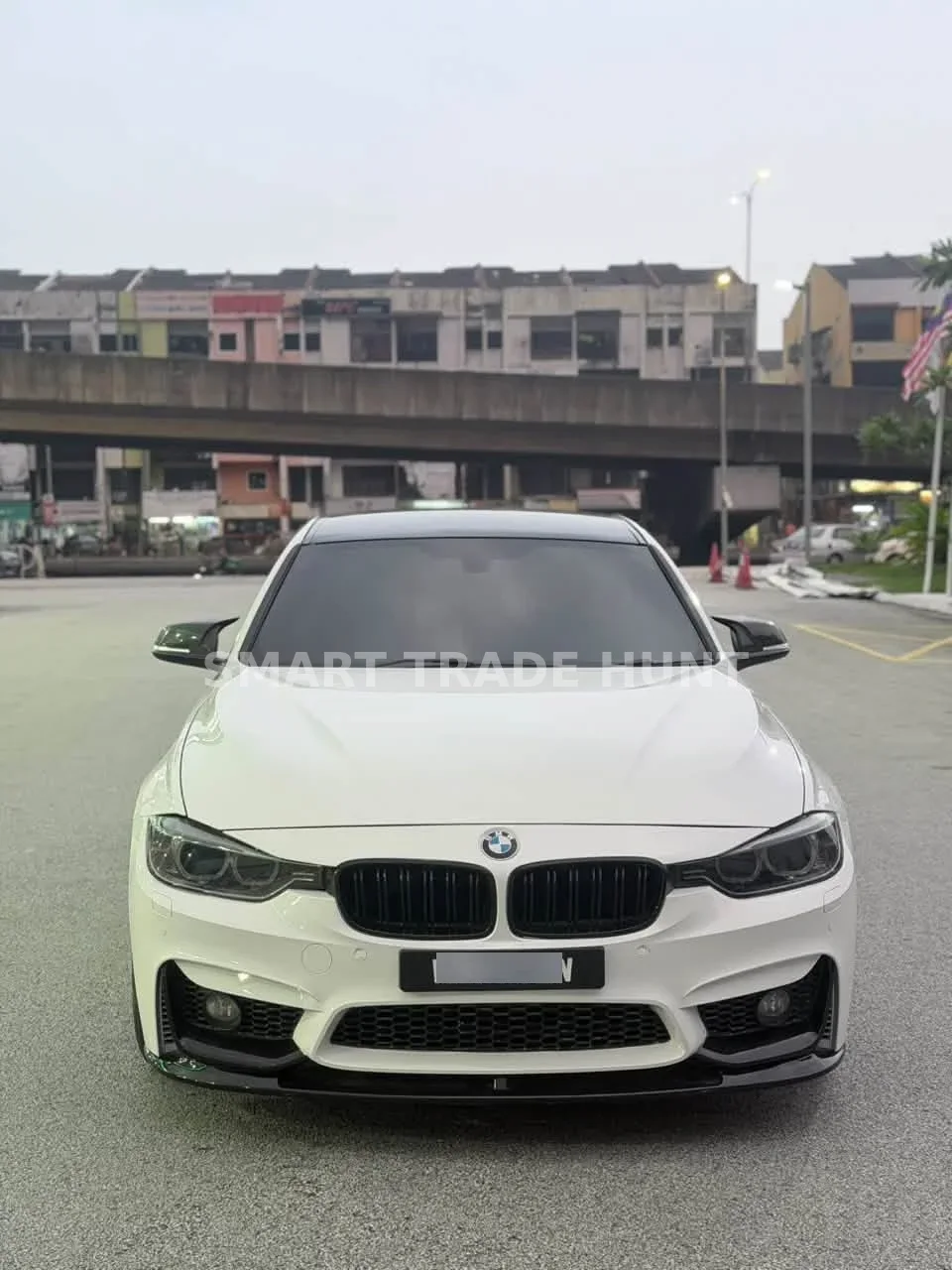 BMW F30 320i 2.0 (sport line)