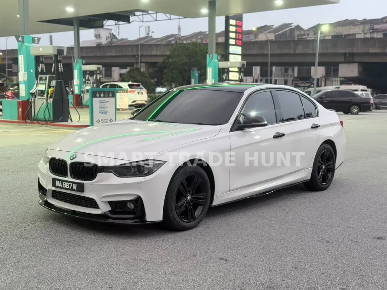 BMW F30 320i 2.0 (sport line)