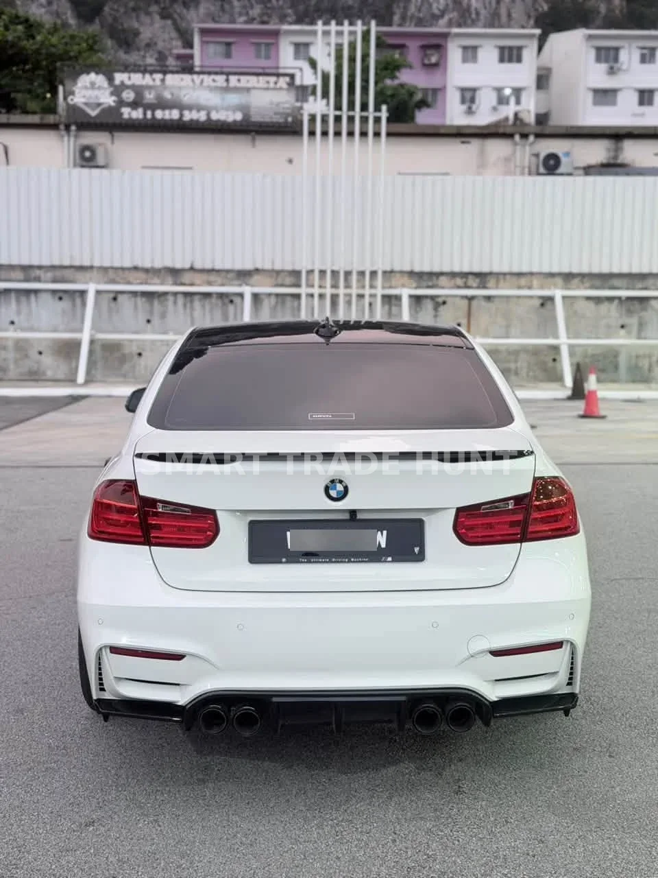 BMW F30 320i 2.0 (sport line)